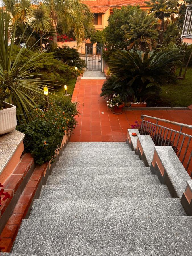 Tony Home Olbia Buitenkant foto